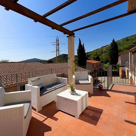 펜션 Villini Del Volterraio Rio dellʼElba